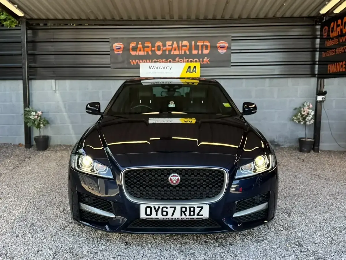 Used Jaguar XF R-Sport 240 HP (176 kW) 2017 Blue Sedan