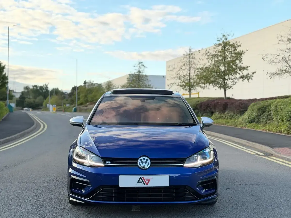 Used VW Golf VII R 310 HP (228 kW) 2018 Blue Hatchback