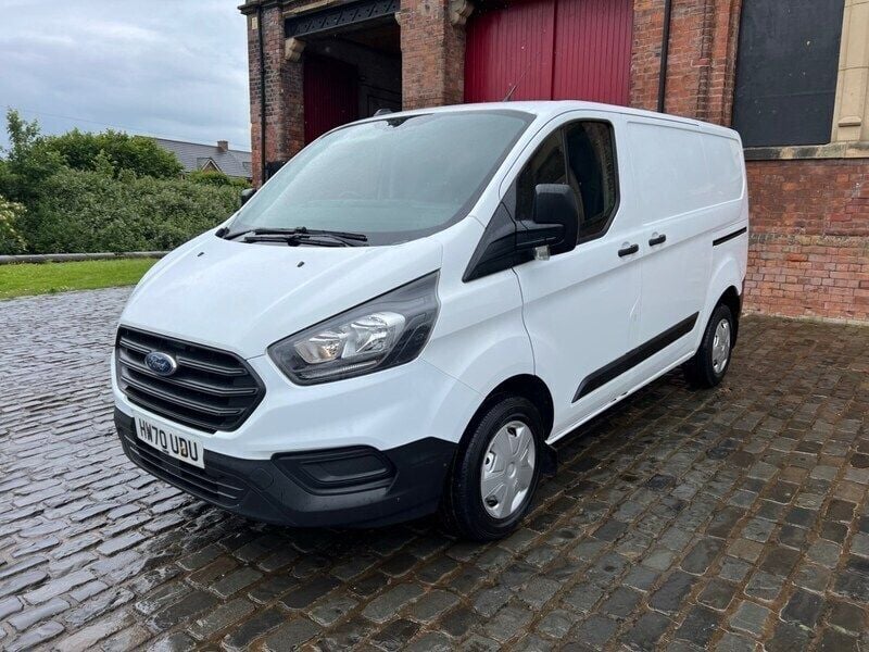 Used Ford Transit Custom 130 HP (95 kW) 2020 White Van