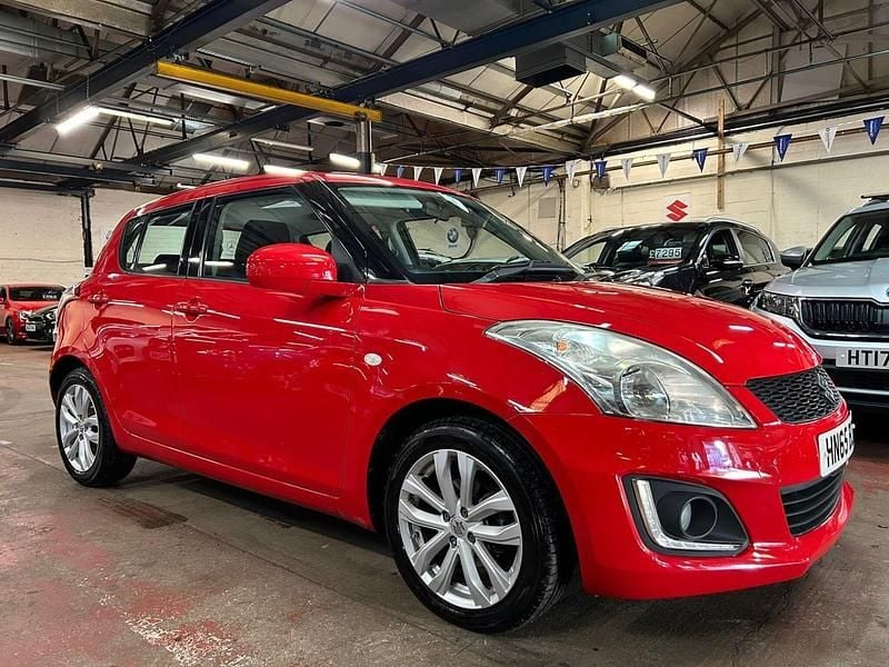 Red Used 2015 Suzuki Swift SZ3 Hatchback | £5,800 (Fair price) - Image 1/4