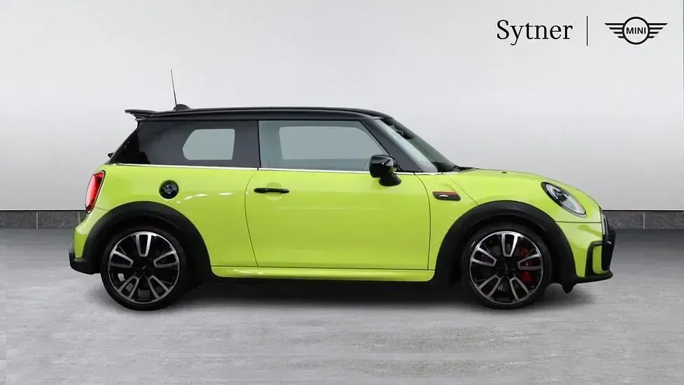 Used Mini John Cooper Works Hatch 228 HP (167 kW) 2022 Yellow Hatchback