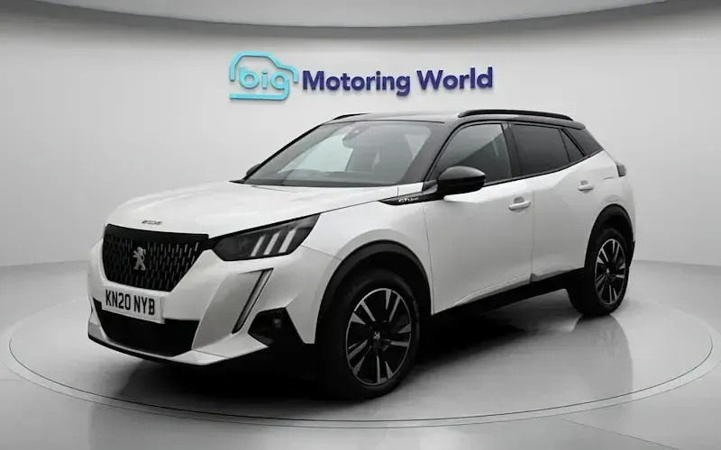 Begagnad Peugeot 2008 GT-line 129 HK (94 kW) 2020 Vit SUV