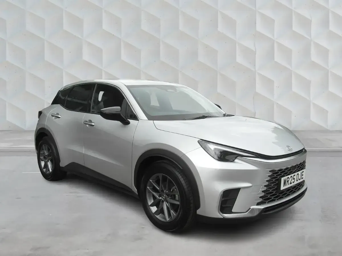 Used Lexus LBX 136 HP (100 kW) 2025 SUV