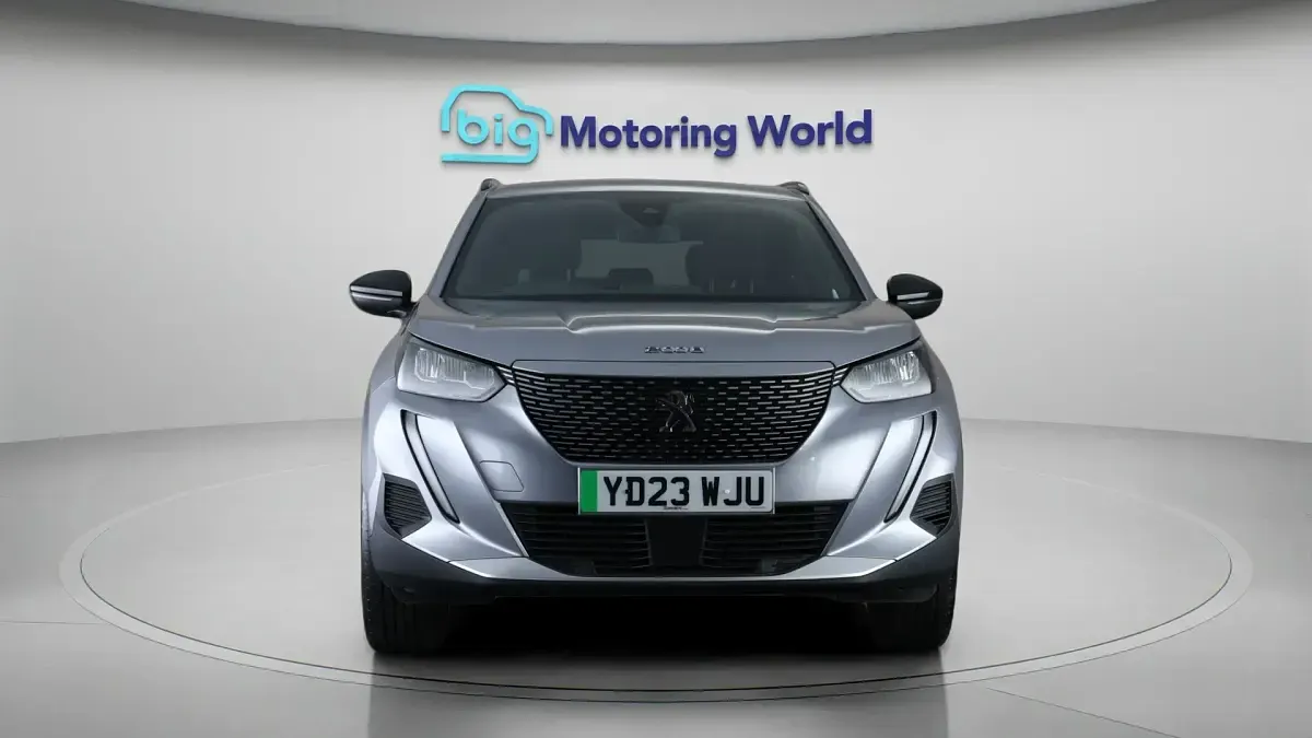 Used Peugeot e-2008 Active+ 100 kW (136 HP) 2023 Grey SUV