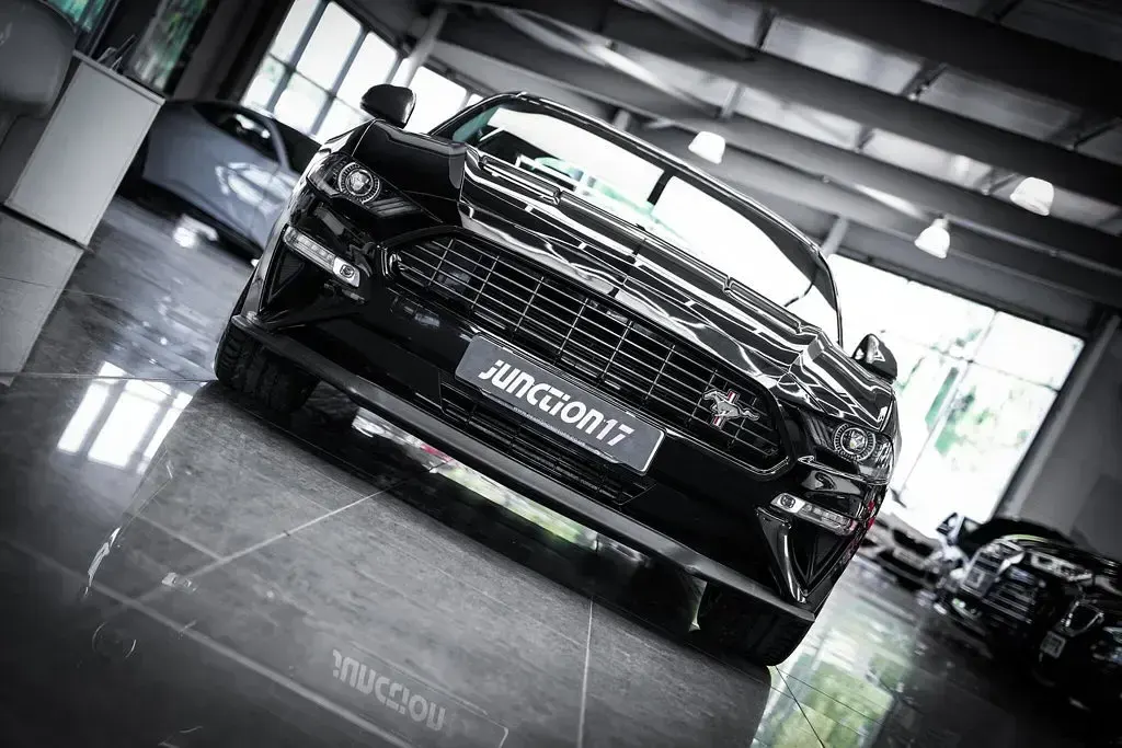 Used Ford Mustang Fastback 310 HP (228 kW) 2020 Black Coupe