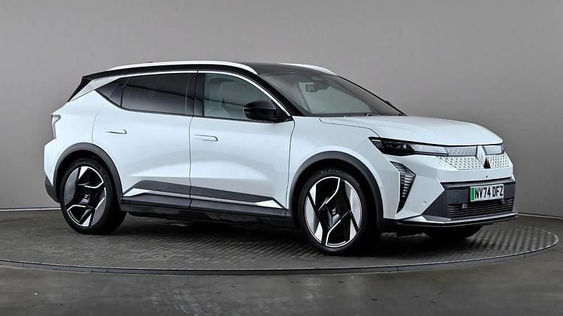 White/black Used 2025 Renault Scénic Iconic MPV | £28,998 (Good price) - Image 1/3