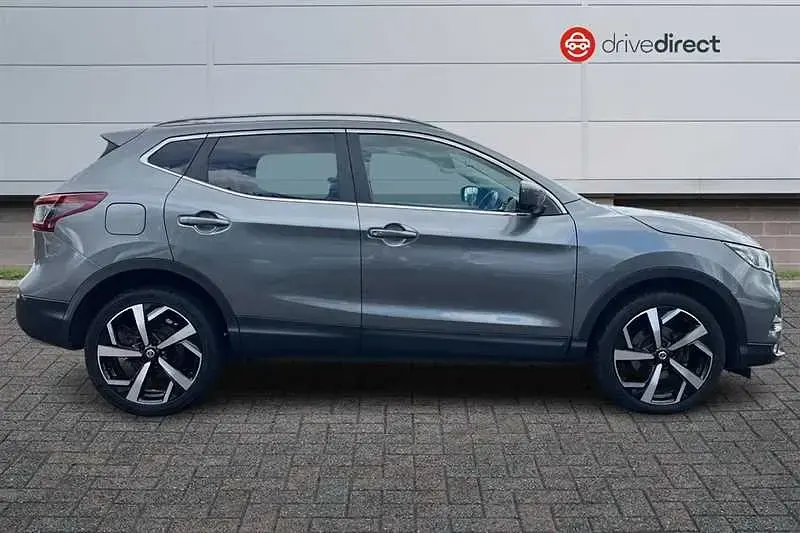 Used Nissan Qashqai N-Motion 140 HP (102 kW) 2021 Grey SUV