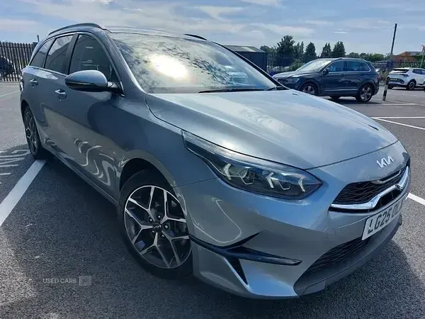 Used Kia Ceed 138 HP (101 kW) 2025 Silver Hatchback