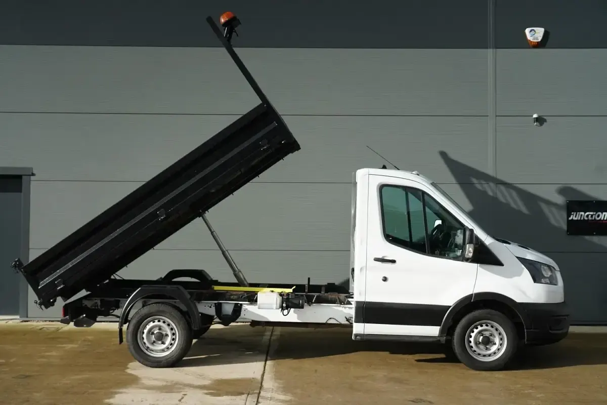 Used Ford Transit 130 HP (95 kW) 2021 White Van