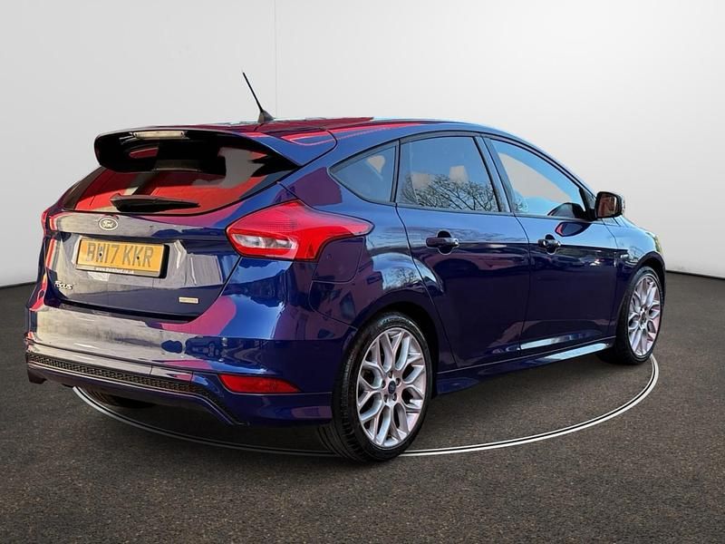Used Ford Focus ST-Line 2017 Blue Hatchback