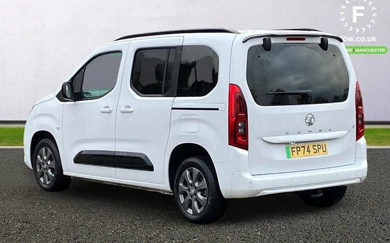 Used Vauxhall Combo Ultimate 100 kW (136 HP) 2026 MPV