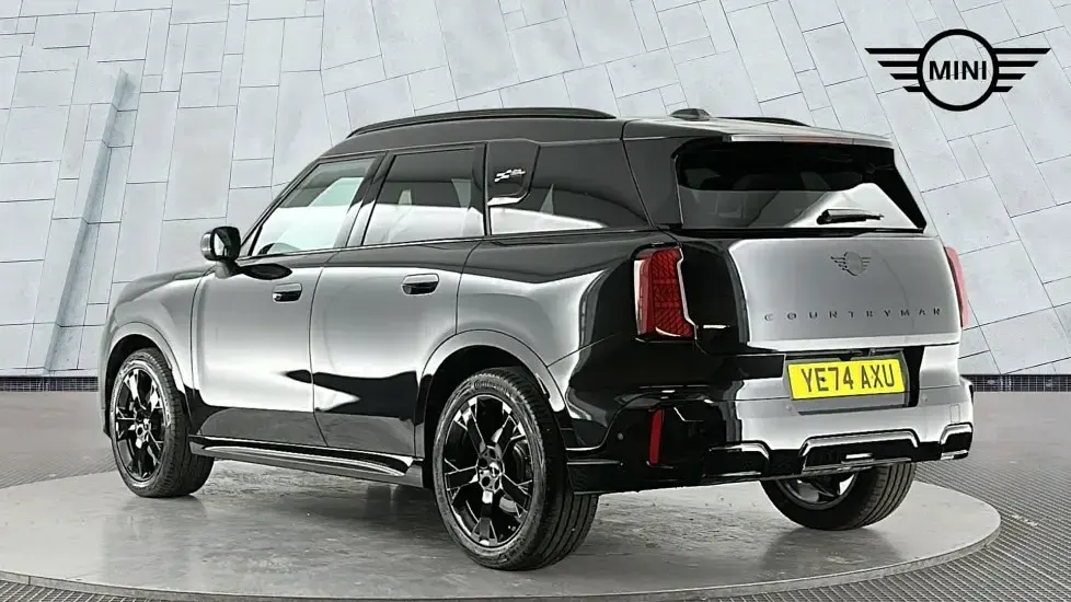 Used Mini Countryman 168 HP (123 kW) 2024 Black SUV
