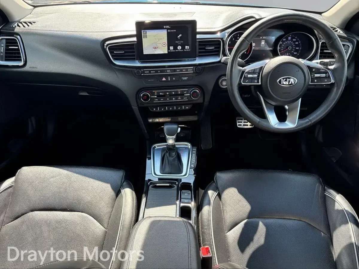 Used Kia Ceed First Edition 140 HP (102 kW) 2019 Blue Hatchback