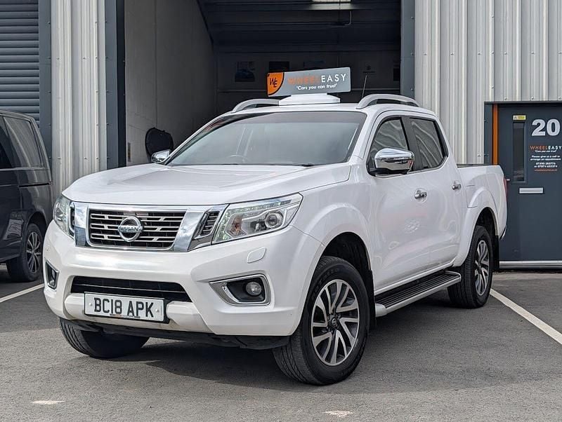 Used Nissan Navara Tekna 2018 White Pickup