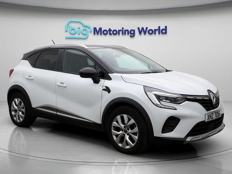 White/black Used 2020 Renault Captur Iconic SUV | £10,700 (Good price) - Image 1/4