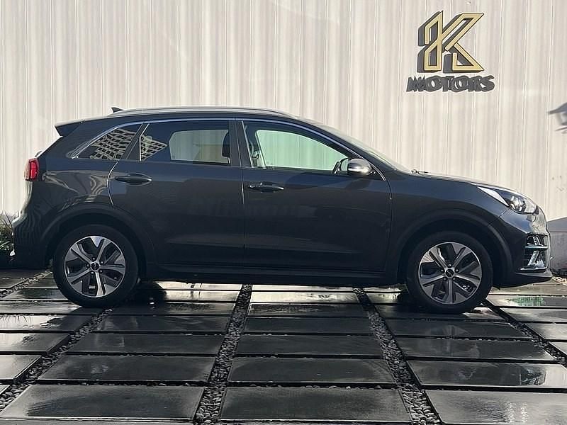 Used Kia Niro 150 kW (204 HP) 2021 Grey SUV