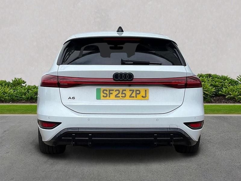 Used Audi A6 e-tron Performance 269 kW (367 HP) 2025 White Estate