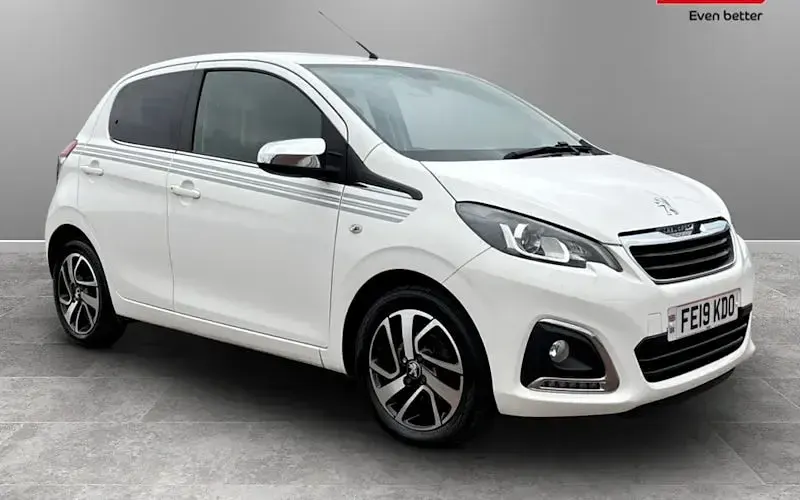 Used Peugeot 108 Collection 72 HP (52 kW) 2019 Hatchback