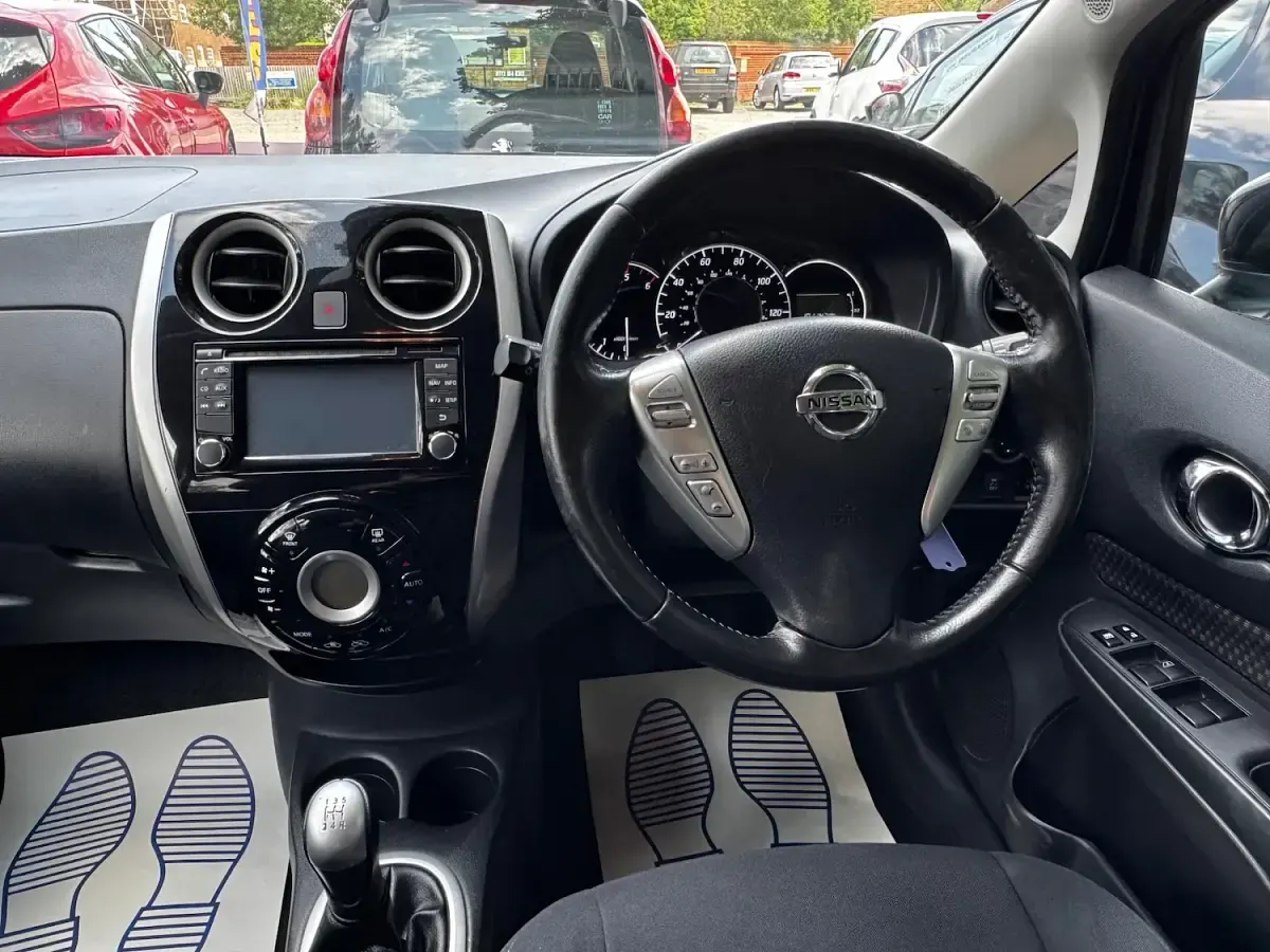 Used Nissan Note Acenta Premium 90 HP (66 kW) 2017 Black Hatchback