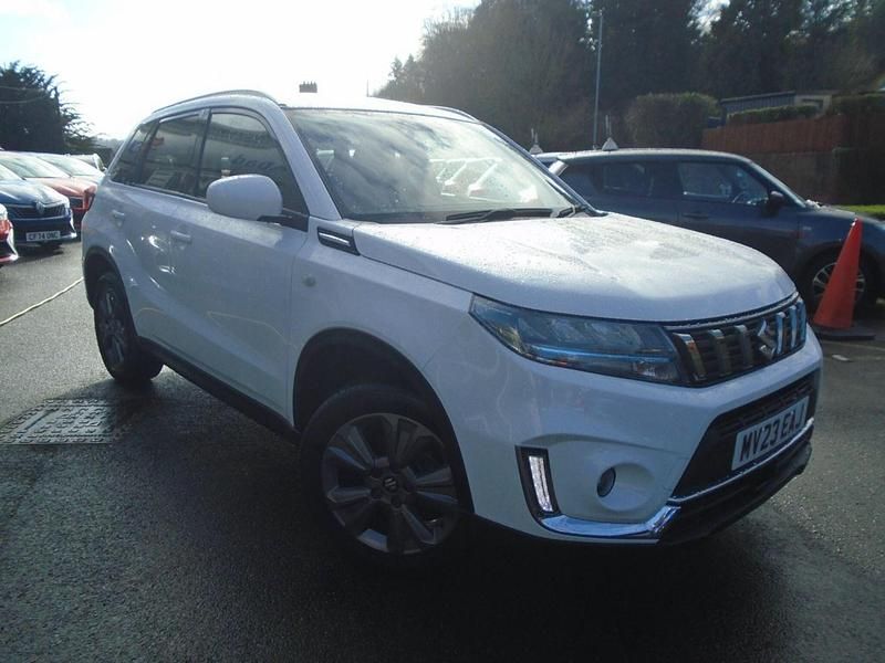 Used Suzuki Vitara SZ-T 2023 White Hatchback