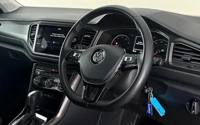 Used VW T-Roc SE 150 HP (110 kW) 2021 SUV