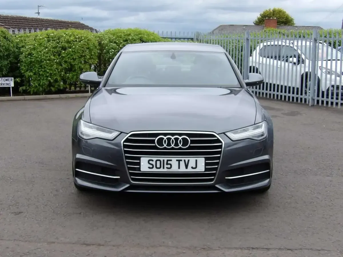Usado Audi A6 S-Line 190 CV (139 kW) 2015 Gris Berlina