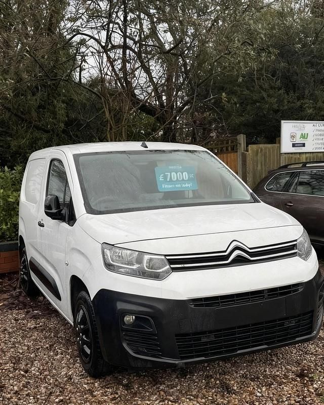 Usado Citroën Berlingo Start 75 HP (55 kW) 2020 Branco Monovolume