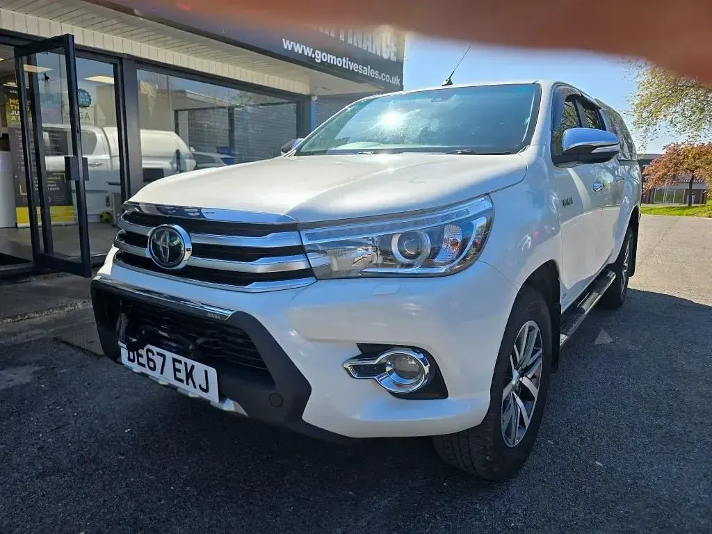 Usado Toyota HiLux 150 CV (110 kW) 2017 Blanco Pickup/Camioneta