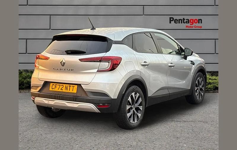 Used Renault Captur Evolution 90 HP (66 kW) 2022 Grey SUV