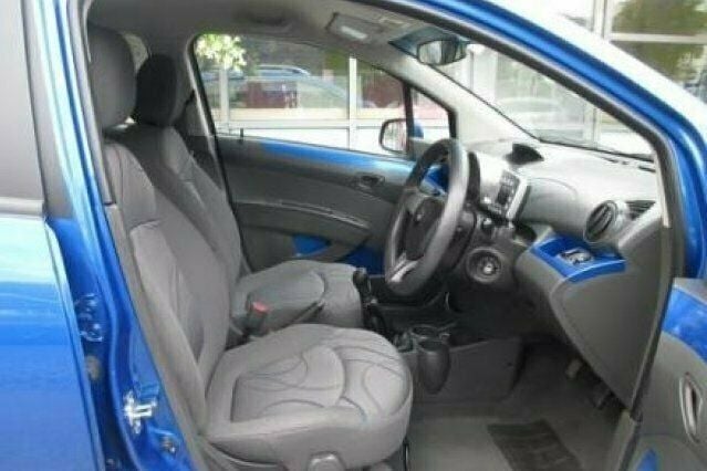 Used Chevrolet Spark 2010 Hatchback