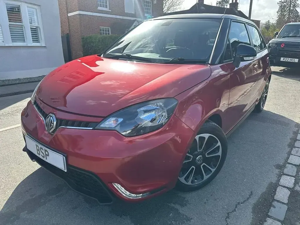 Used MG MG3 106 HP (77 kW) 2018 Red Hatchback