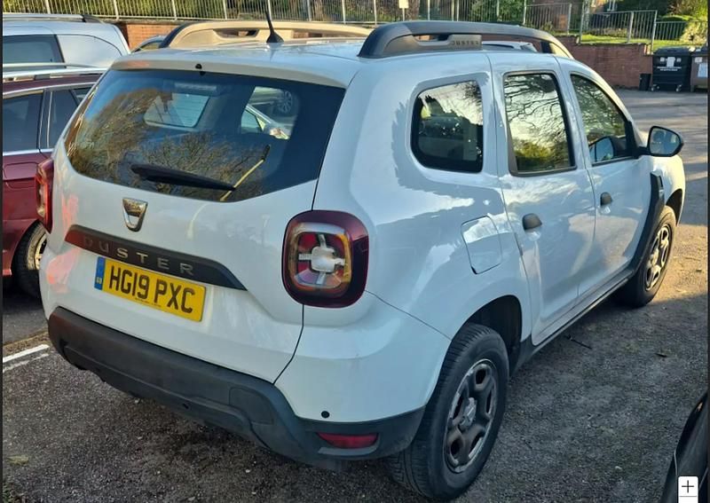 Used Dacia Duster Essentiel 115 HP (84 kW) 2019 White SUV