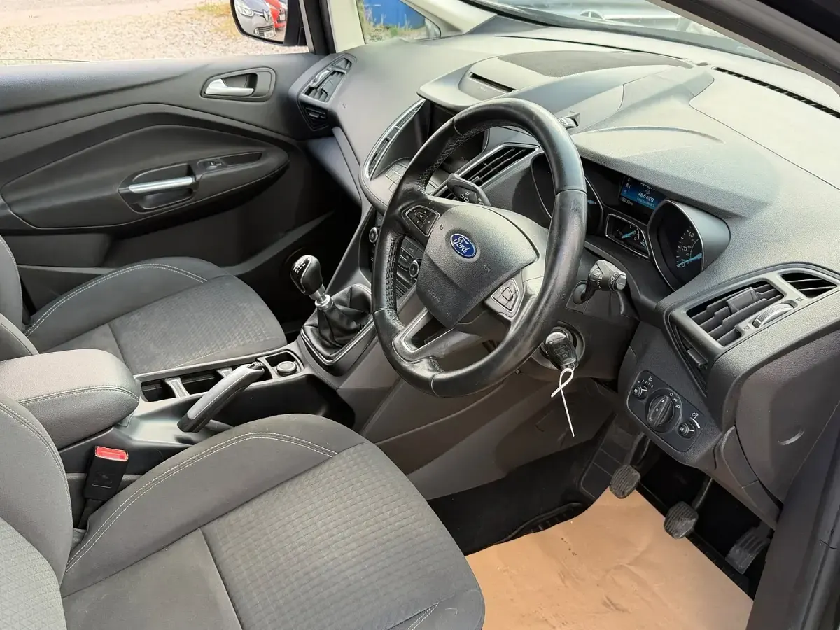 Used Ford C-MAX Zetec 2015 Grey MPV