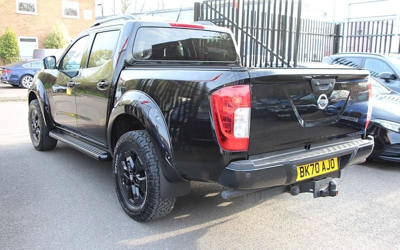 Used Nissan Navara N-Guard 190 HP (139 kW) 2020 Black Pickup