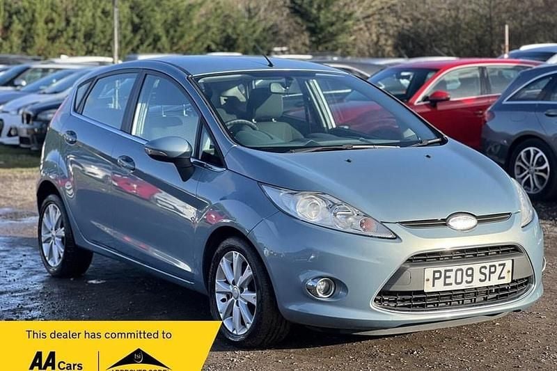 Used Ford Fiesta Zetec 82 HP (60 kW) 2009 Blue Hatchback