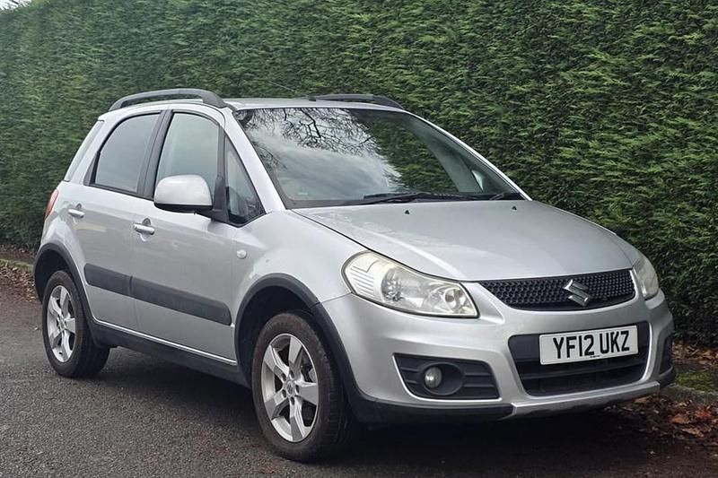 Used Suzuki SX4 SZ5 120 HP (88 kW) 2012 Hatchback