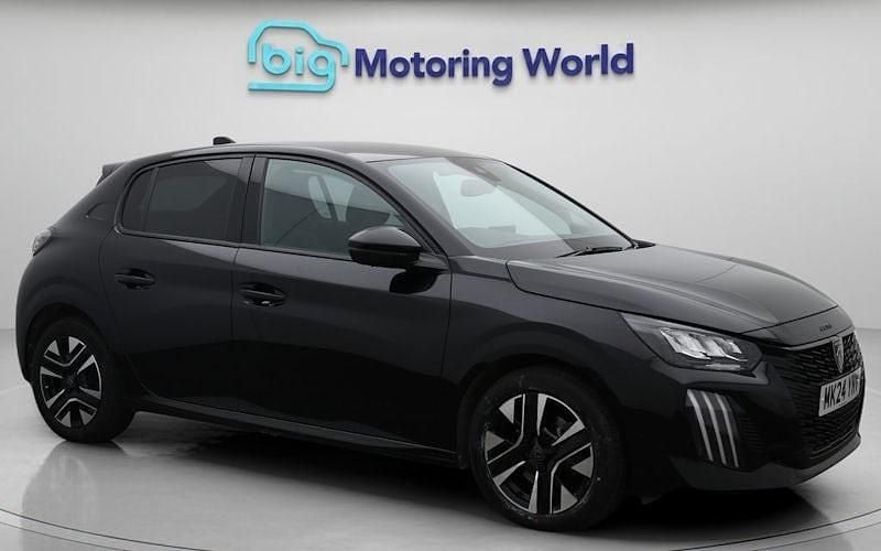 Used 2025 Peugeot 208 Allure Hatchback | £16,100 (Fair price) - Image 1/4