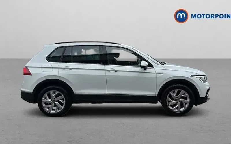 Used VW Tiguan Life 150 HP (110 kW) 2023 White SUV
