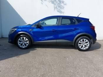 Second-hand Renault Captur Iconic 91 CP (66 kW) 2022 Albastru SUV