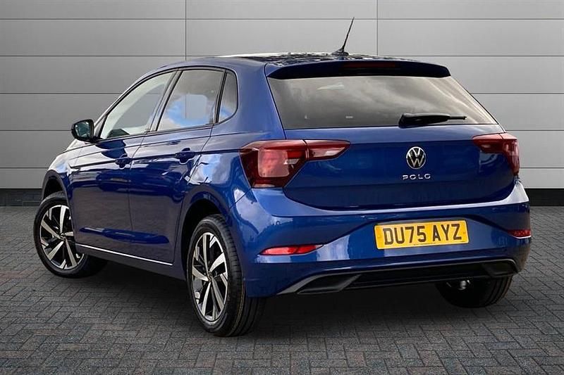 Begagnad VW Polo Match 95 HK (69 kW) 2025 Blå Halvkombi