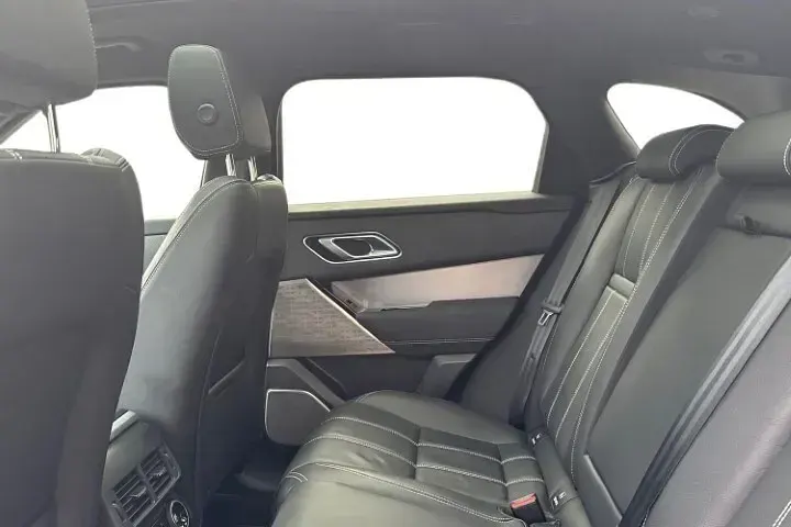 Used Land Rover Range Rover Velar 201 HP (147 kW) 2023 Black SUV
