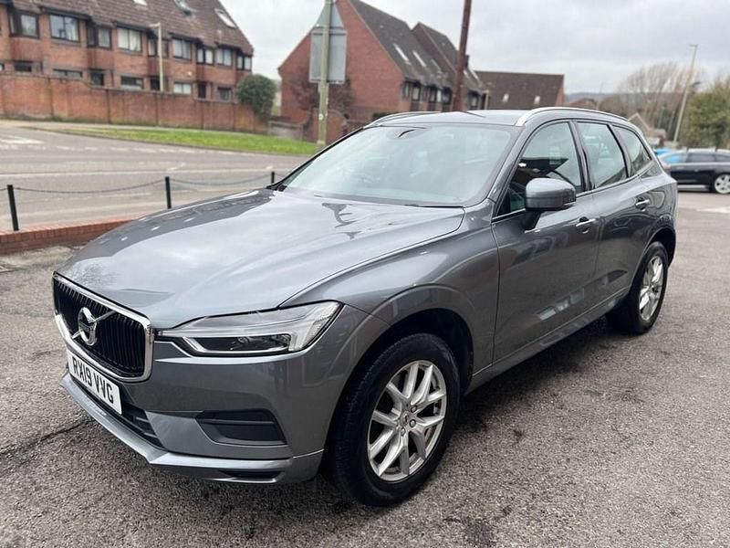 Used Volvo XC60 Momentum 190 HP (139 kW) 2019 Grey SUV