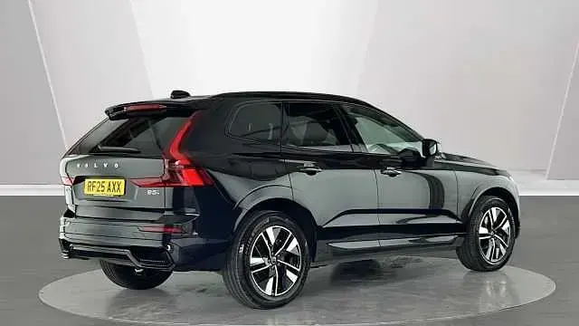 Begagnad Volvo XC60 Plus 247 HK (181 kW) 2026 SUV