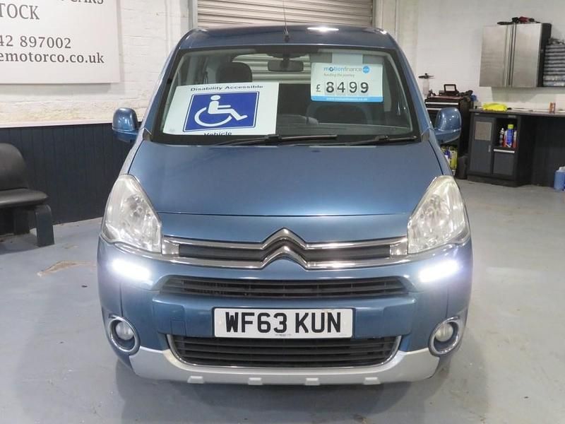 Used Citroën Berlingo 90 HP (66 kW) 2014 Blue MPV