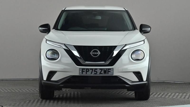 Used Nissan Juke Acenta Premium 114 HP (83 kW) 2025 White SUV