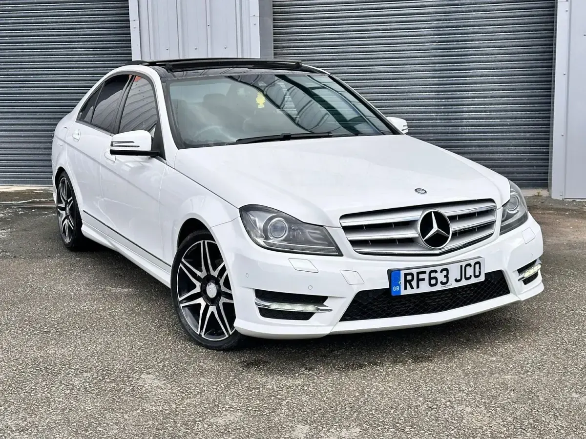 Used Mercedes C250 AMG 2014 White Sedan
