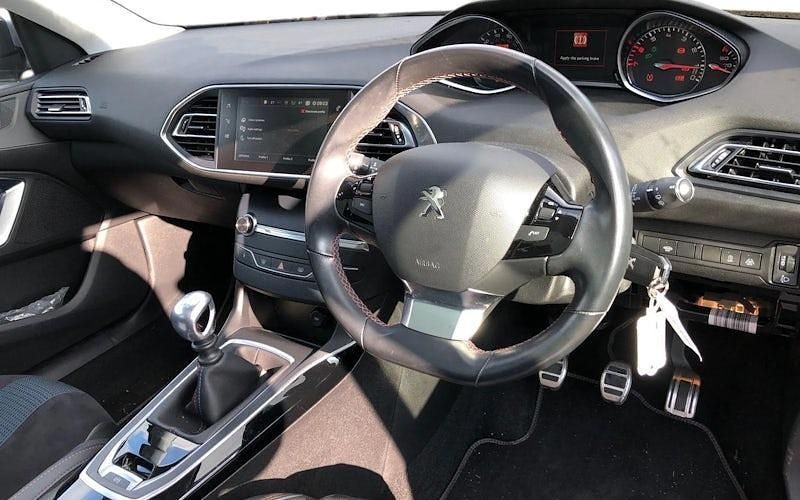 Used Peugeot 308 131 HP (96 kW) 2020 Hatchback