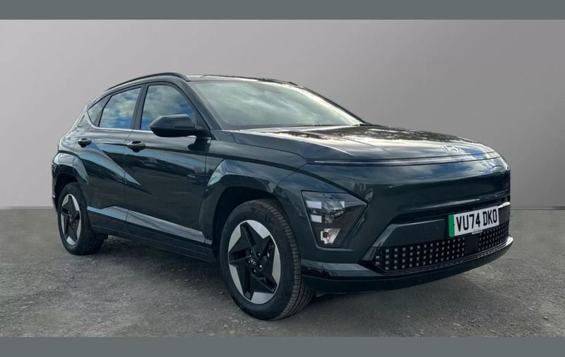 Cypress green Used 2024 Hyundai Kona Advanced SUV | £25,185 (Good price) - Image 1/4