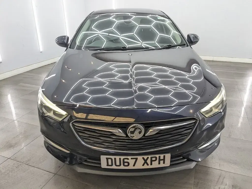Used Vauxhall Insignia Sport 136 HP (100 kW) 2017 Blue Hatchback