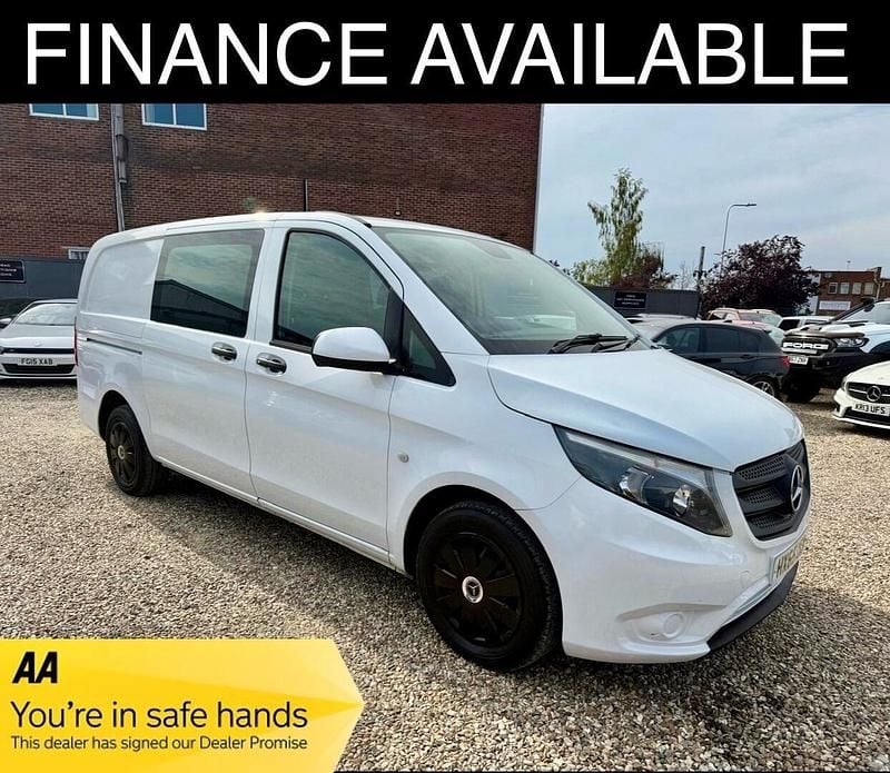Silver Used 2015 Mercedes Vito MPV | £12,995 (A bit pricey) - Image 1/2